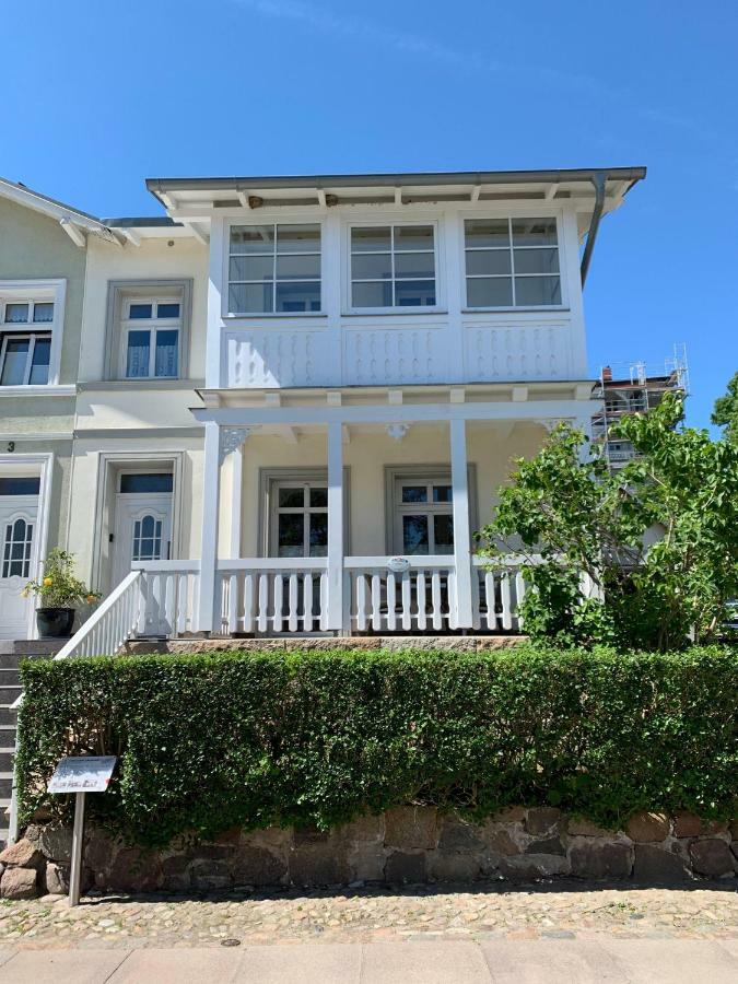 Villa-Rosengarten-Ferienwohnung-Baumhaus-Mit-Seeblick Засниц Экстерьер фото